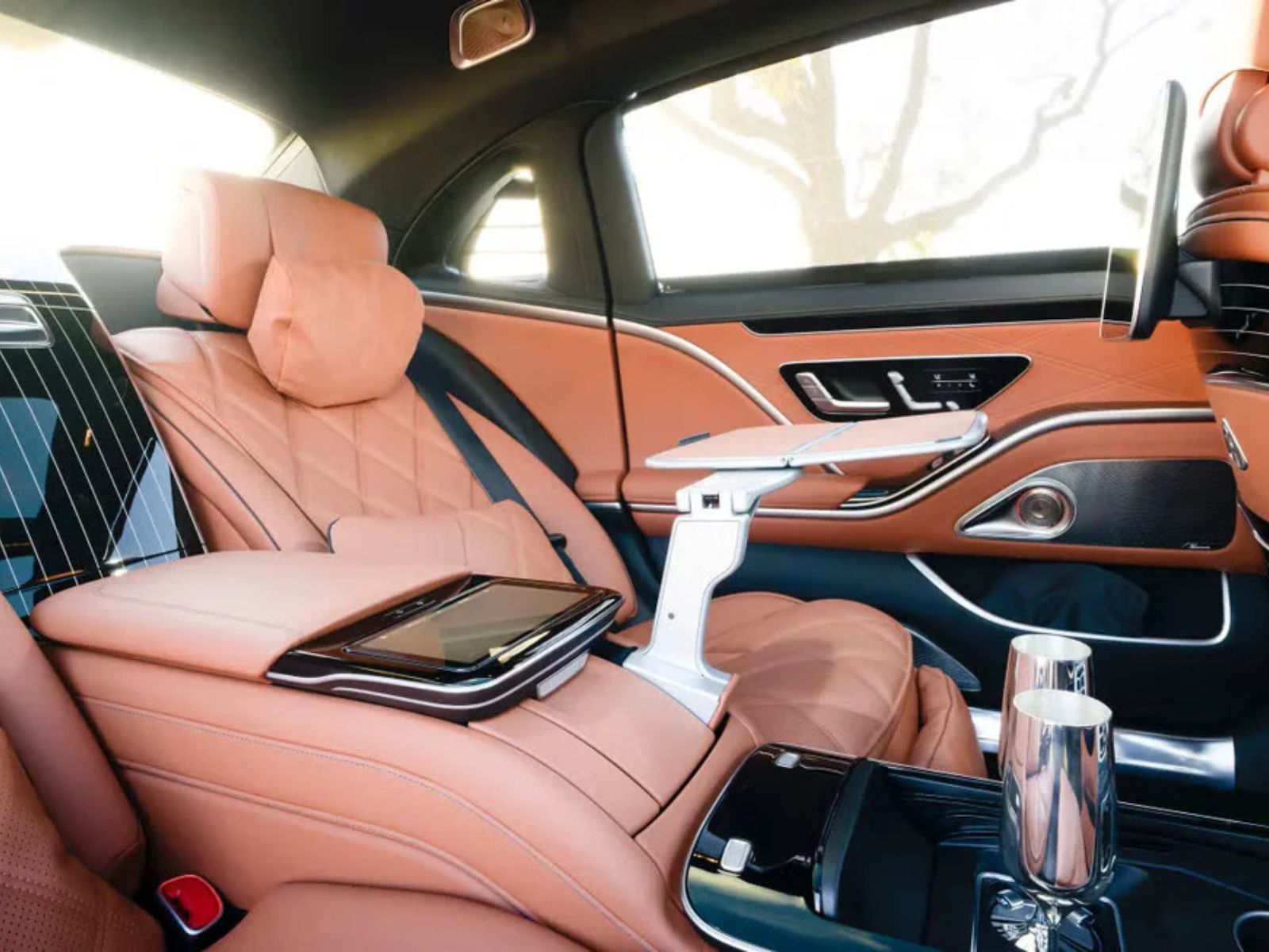 Mercedes-Maybach1