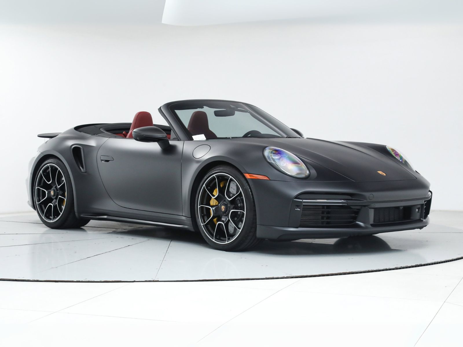 Porsche 911 Turbo S Cabriolet1