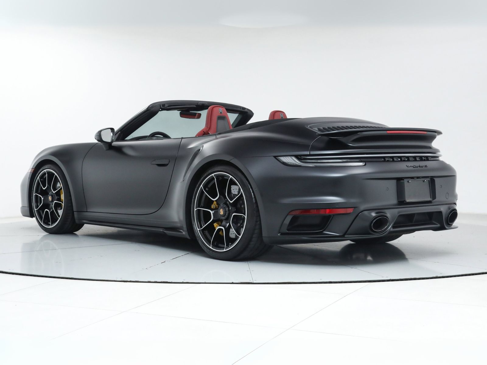 Porsche 911 Turbo S Cabriolet4