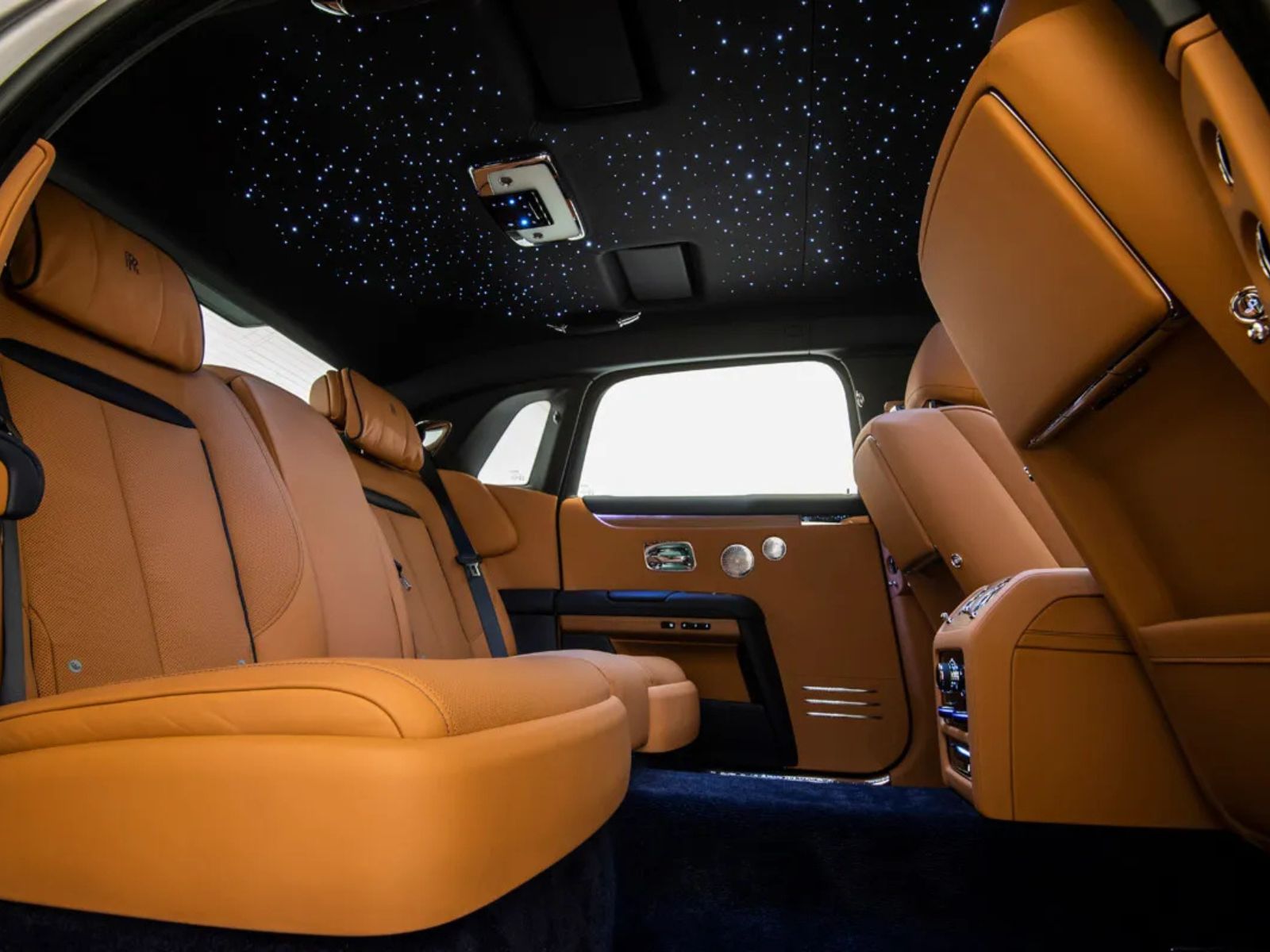 ROLLS-ROYCE GHOST EXTENDED WHEELBASE