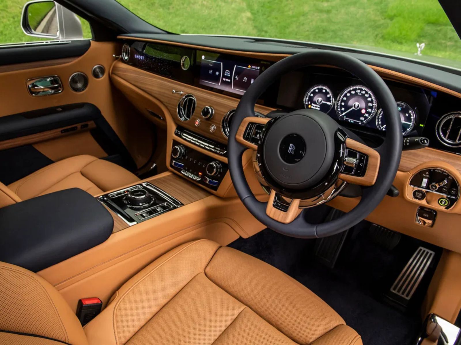 ROLLS-ROYCE GHOST EXTENDED WHEELBASE1